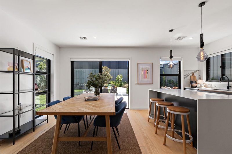 Photo - 47 Negus Crescent, Watson ACT 2602 - Image 10