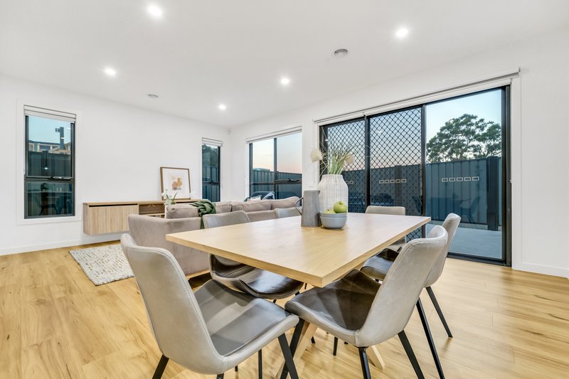 Photo - 47 Nesting Vista, Craigieburn VIC 3064 - Image 4