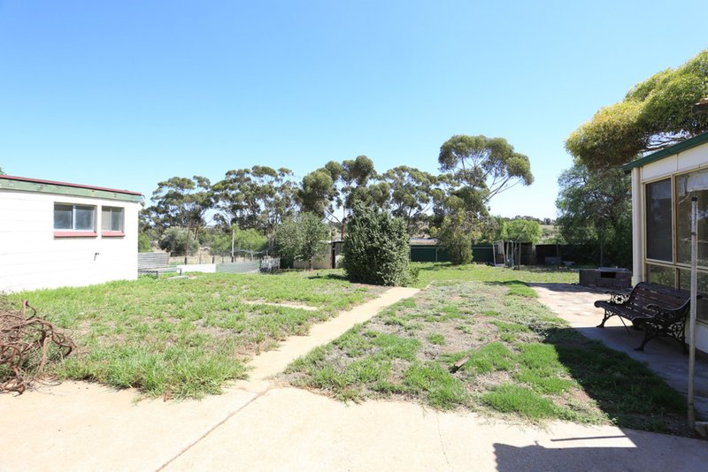 Photo - 47 Old Adelaide Road, Kapunda SA 5373 - Image 13