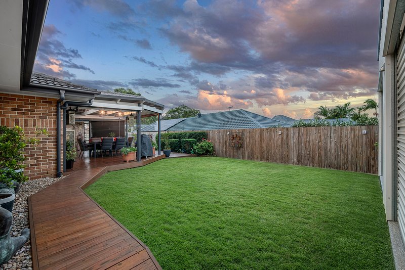 Photo - 47 Oxford Crescent, Bridgeman Downs QLD 4035 - Image 16