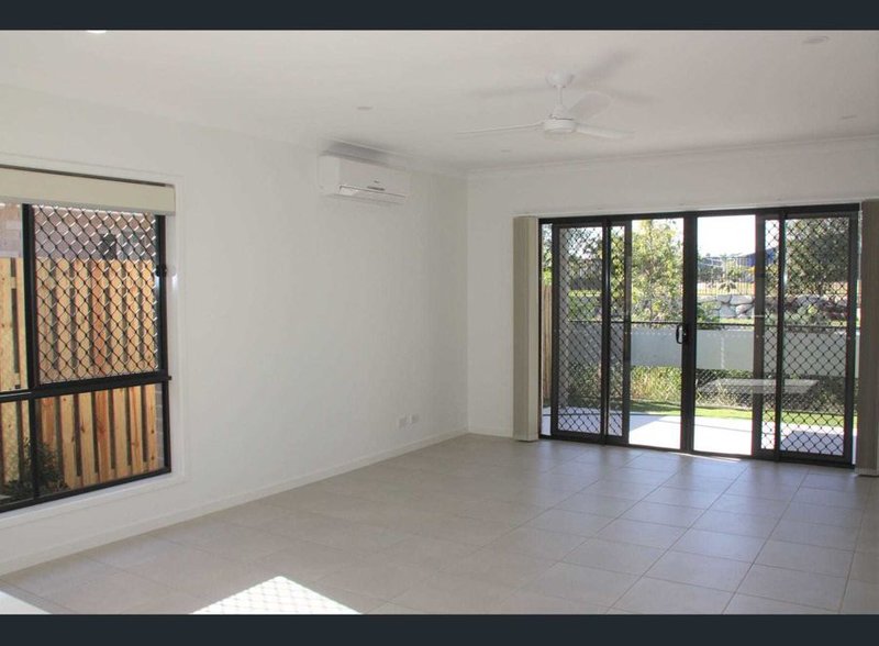 Photo - 47 Oxford St , Pimpama QLD 4209 - Image 9