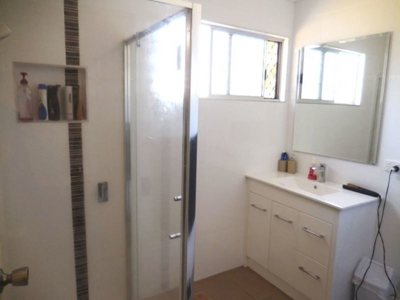 Photo - 47 Pamela Street, Mount Isa QLD 4825 - Image 7