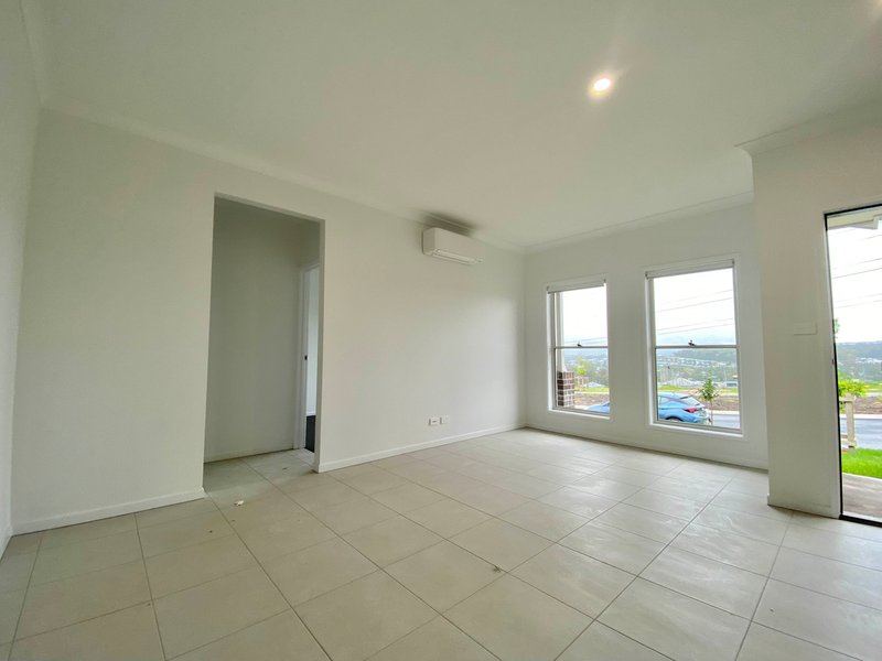 Photo - 47 Pembroke Avenue, Edgeworth NSW 2285 - Image 3