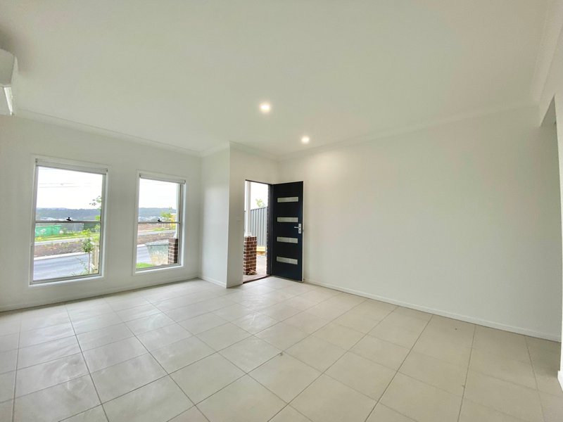 Photo - 47 Pembroke Avenue, Edgeworth NSW 2285 - Image 4