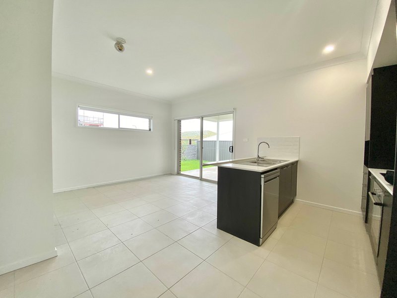 Photo - 47 Pembroke Avenue, Edgeworth NSW 2285 - Image 11