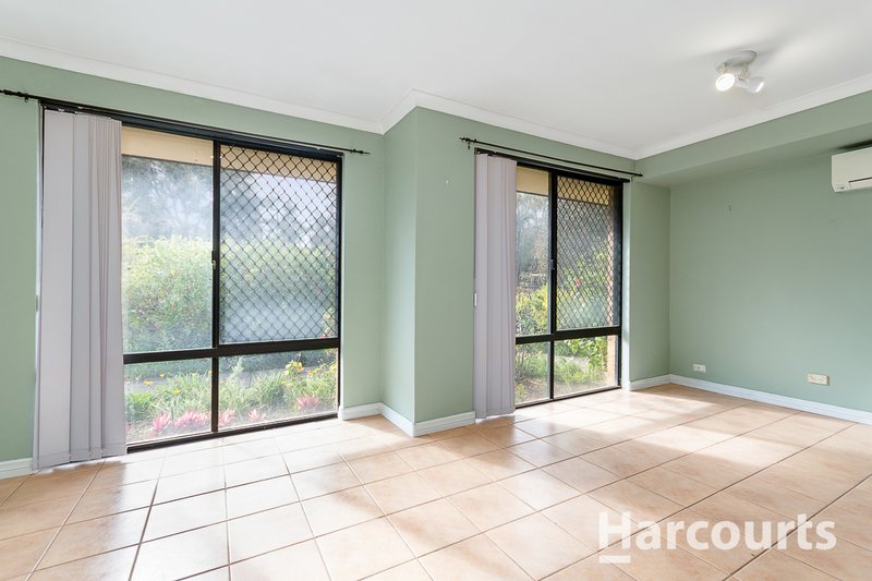 Photo - 47 Picton Terrace, Alexander Heights WA 6064 - Image 4