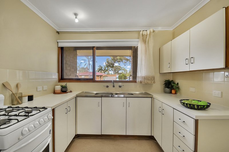 Photo - 47 Piper Street, Parafield Gardens SA 5107 - Image 5