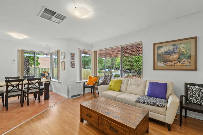 Photo - 47 Probert Road, Thornlie WA 6108 - Image 3
