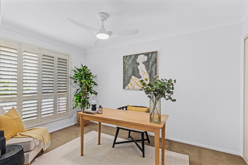 Photo - 47 Reginald Avenue, Arana Hills QLD 4054 - Image 12