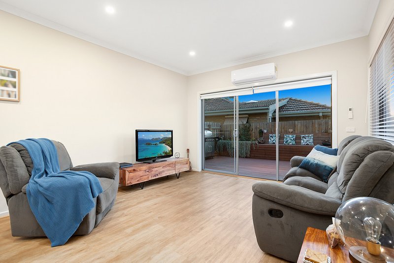 Photo - 47 Reid Street, South Morang VIC 3752 - Image 5