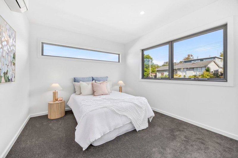 Photo - 47 Reigate Road, Highton VIC 3216 - Image 6