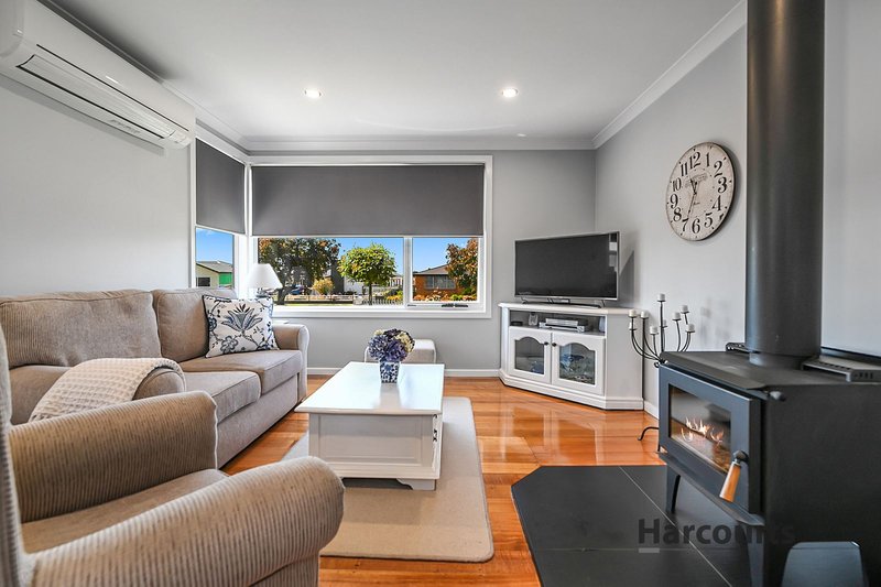 Photo - 47 Ronald Street, Devonport TAS 7310 - Image 6