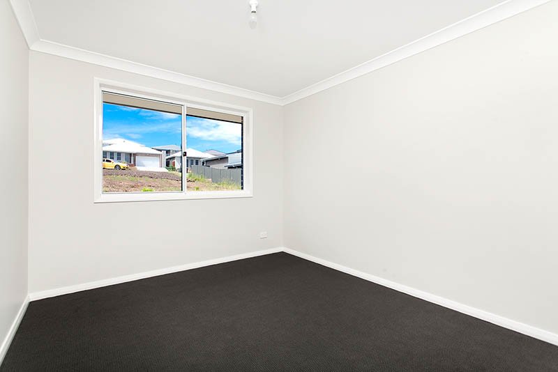 Photo - 47 Rosemont Circuit, Flinders NSW 2529 - Image 7