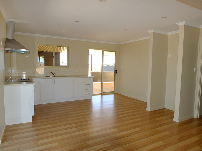 Photo - 47 Rosslyn Road, Wallaroo SA 5556 - Image 5