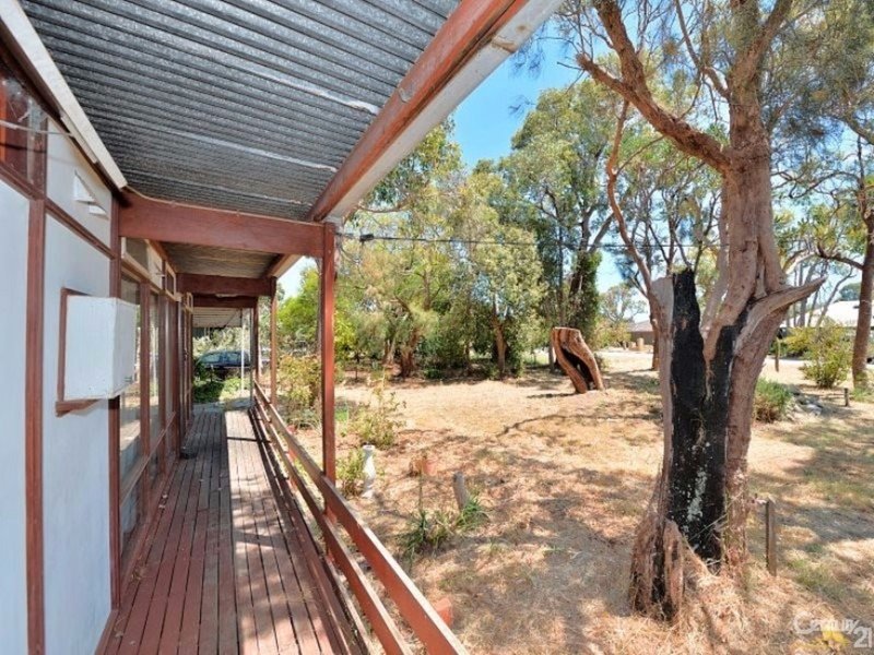 Photo - 47 Roy Road, Coodanup WA 6210 - Image 9