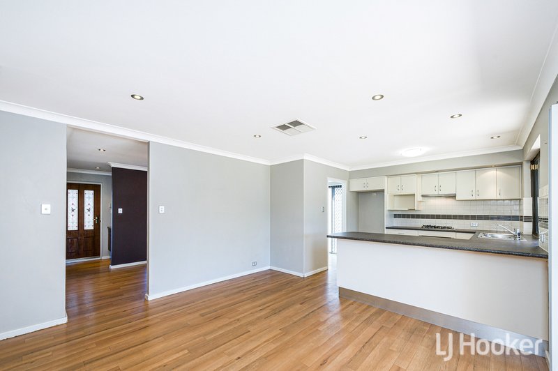 Photo - 47 Rusthall Way, Huntingdale WA 6110 - Image 5