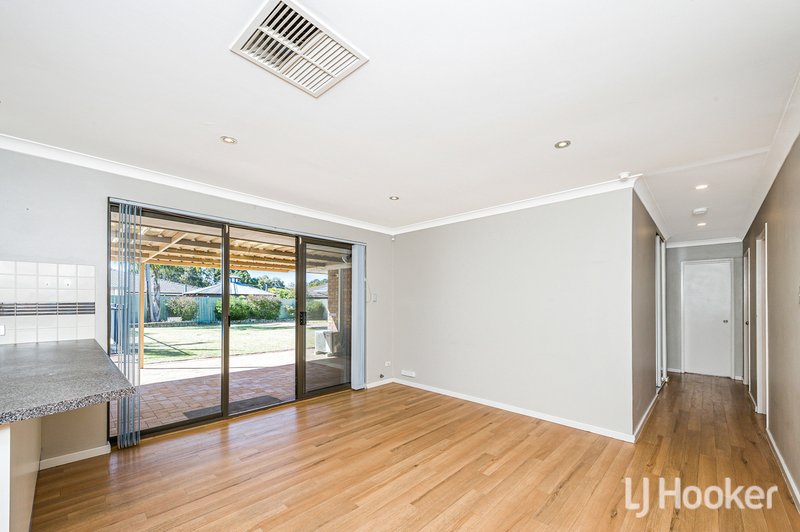 Photo - 47 Rusthall Way, Huntingdale WA 6110 - Image 8