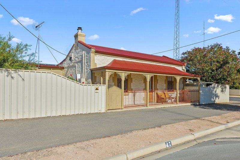 Photo - 47 Ryan Street, Moonta SA 5558 - Image 3