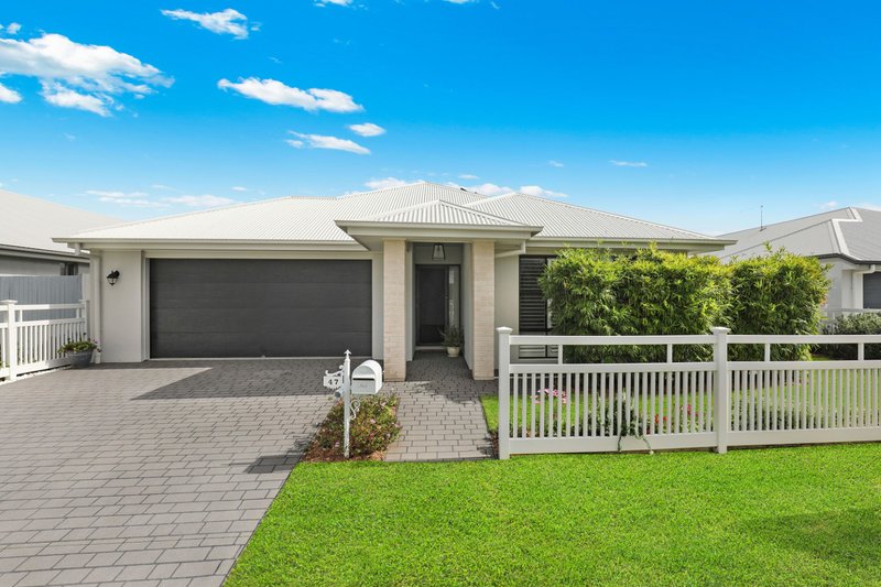 Photo - 47 Sally Crescent, Nirimba QLD 4551 - Image 20