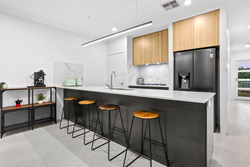 Photo - 47 Santorini Boulevard, Coogee WA 6166 - Image 3
