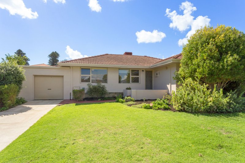 Photo - 47 Sawle Road, Hamilton Hill WA 6163 - Image 3