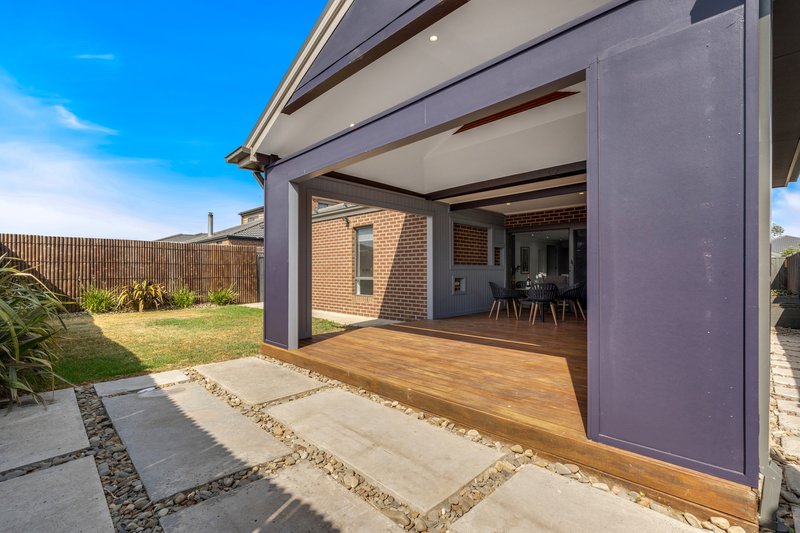 Photo - 47 Selkirk Way, Mickleham VIC 3064 - Image 21