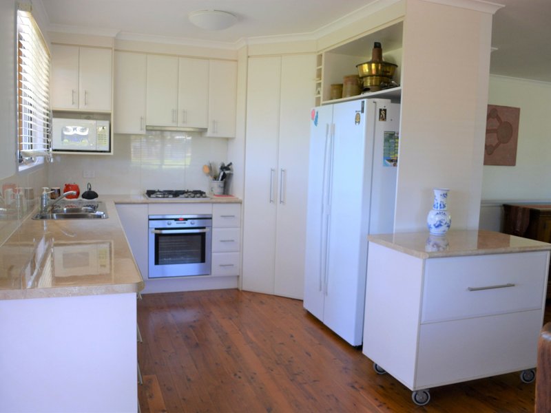 Photo - 47 Silverton Drive, Tannum Sands QLD 4680 - Image 12