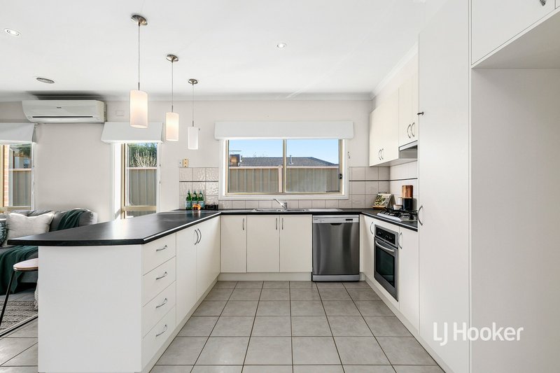 Photo - 47 Sommersby Road, Point Cook VIC 3030 - Image 4