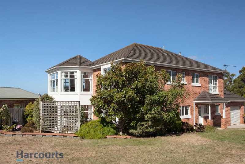 Photo - 47 St Andrews Drive, Devonport TAS 7310 - Image 10