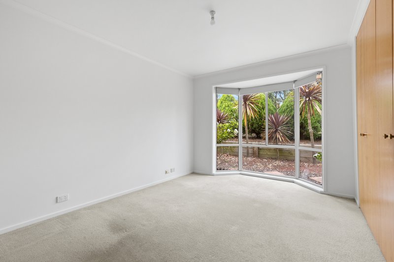 Photo - 47 Stanley Jones Drive, South Morang VIC 3752 - Image 7