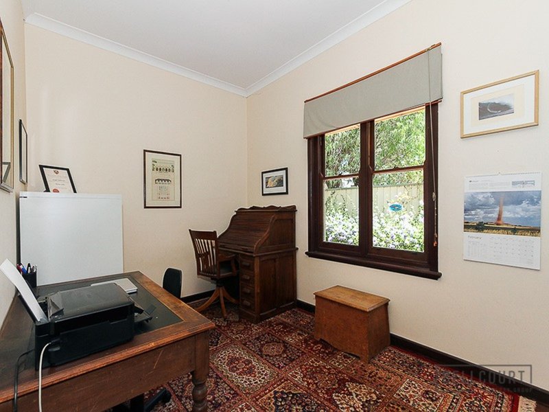 Photo - 47 Strickland Street, Mount Claremont WA 6010 - Image 7