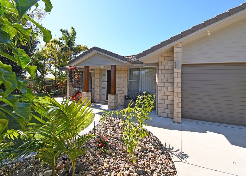 Photo - 47 Sunrise Crescent, Burrum Heads QLD 4659 - Image 1