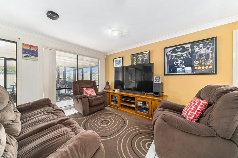 Photo - 47 Surround Street, Dakabin QLD 4503 - Image 7