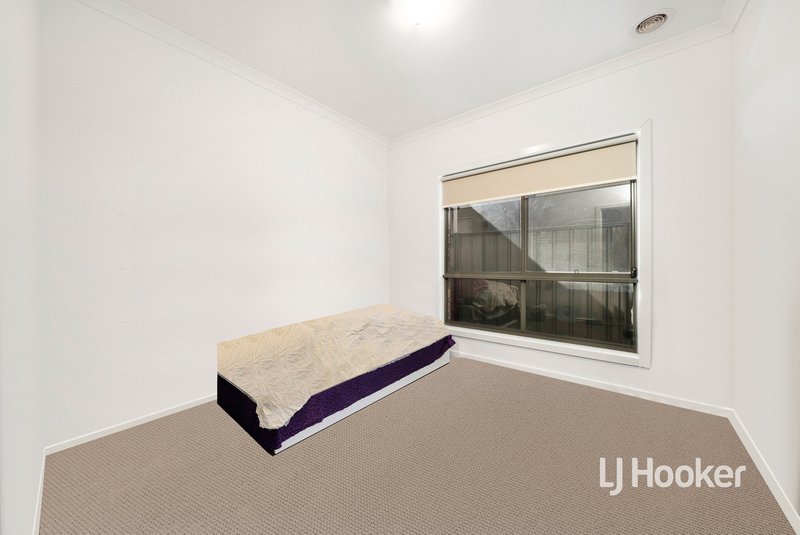 Photo - 47 Tableland Road, Tarneit VIC 3029 - Image 6