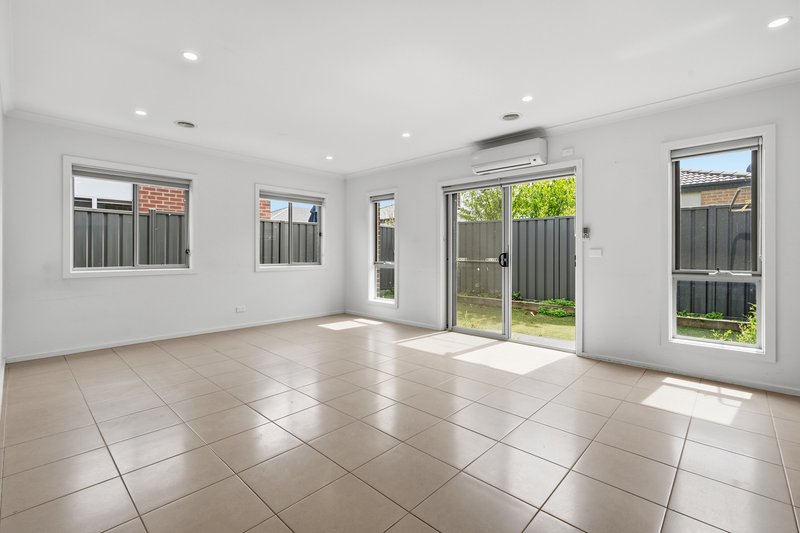 Photo - 47 Tarlo Drive, Tarneit VIC 3029 - Image 3