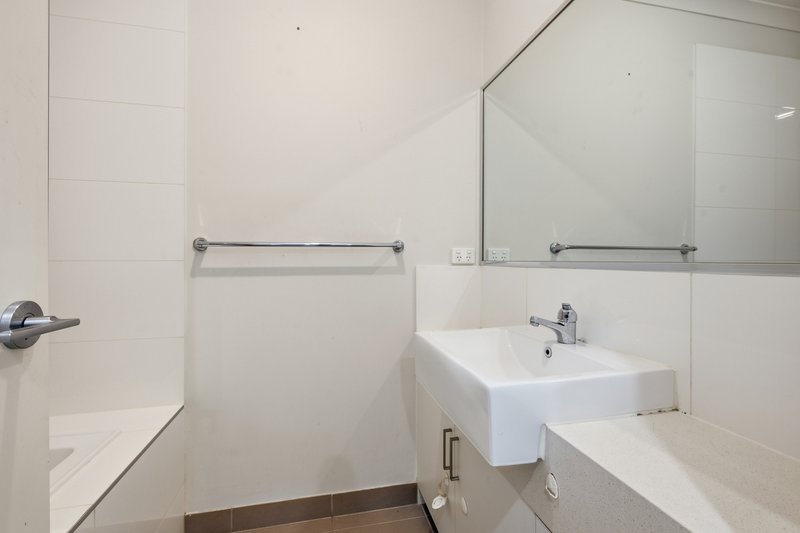 Photo - 47 Tarlo Drive, Tarneit VIC 3029 - Image 8