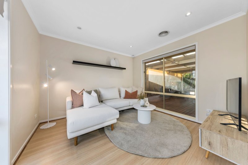 Photo - 47 Terama Crescent, Bayswater VIC 3153 - Image 2