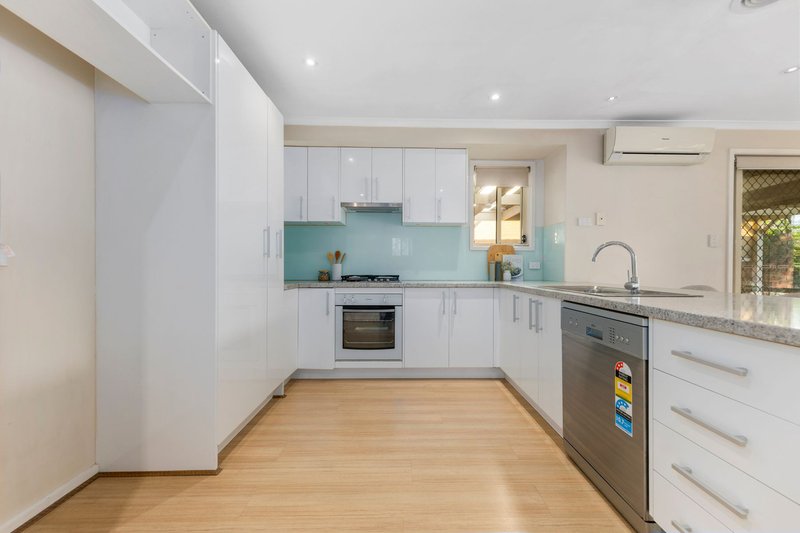 Photo - 47 Terama Crescent, Bayswater VIC 3153 - Image 4