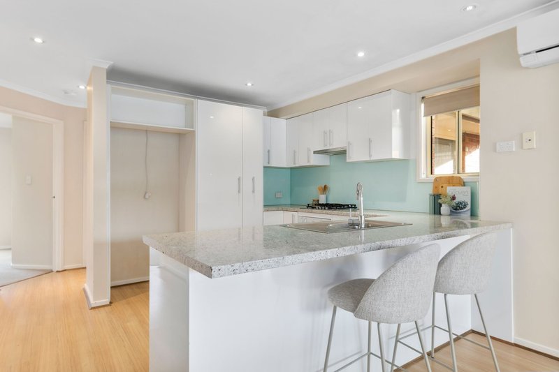 Photo - 47 Terama Crescent, Bayswater VIC 3153 - Image 6