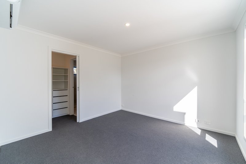 Photo - 47 Thistle Place, South Morang VIC 3752 - Image 6