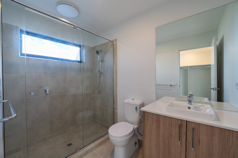 Photo - 47 Thistle Place, South Morang VIC 3752 - Image 7