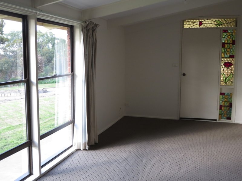 Photo - 47 Tooma Drive, Murray Bridge SA 5253 - Image 11