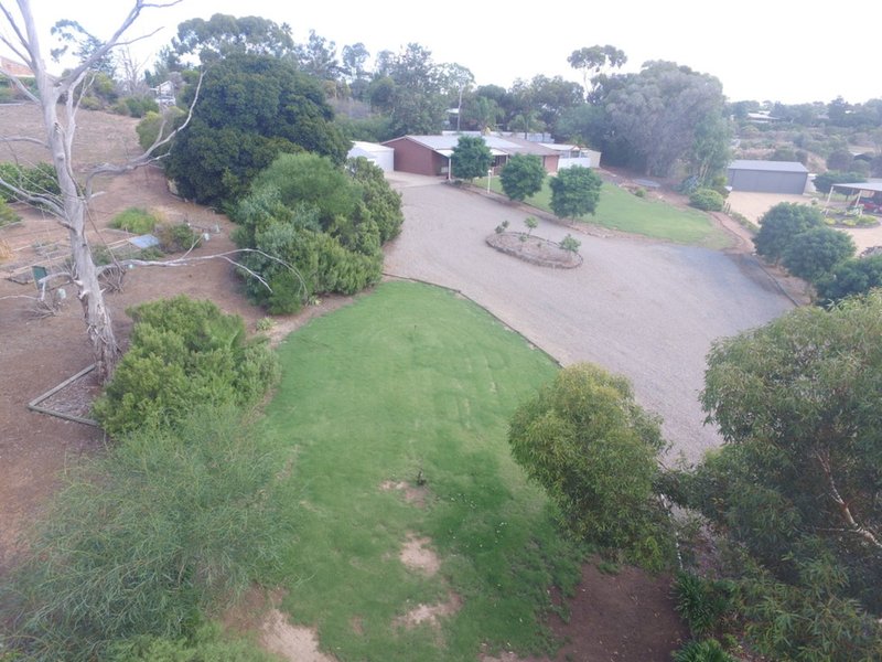 Photo - 47 Tooma Drive, Murray Bridge SA 5253 - Image 17