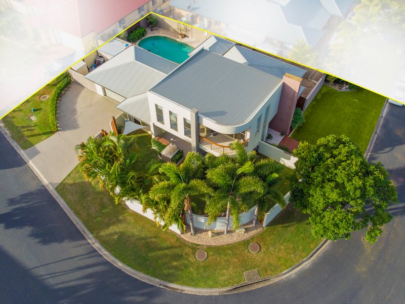 Photo - 47 Tradewinds Drive, Banksia Beach QLD 4507 - Image 2