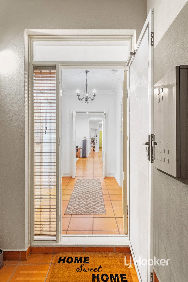 Photo - 47 Truganina Avenue, Seabrook VIC 3028 - Image 2