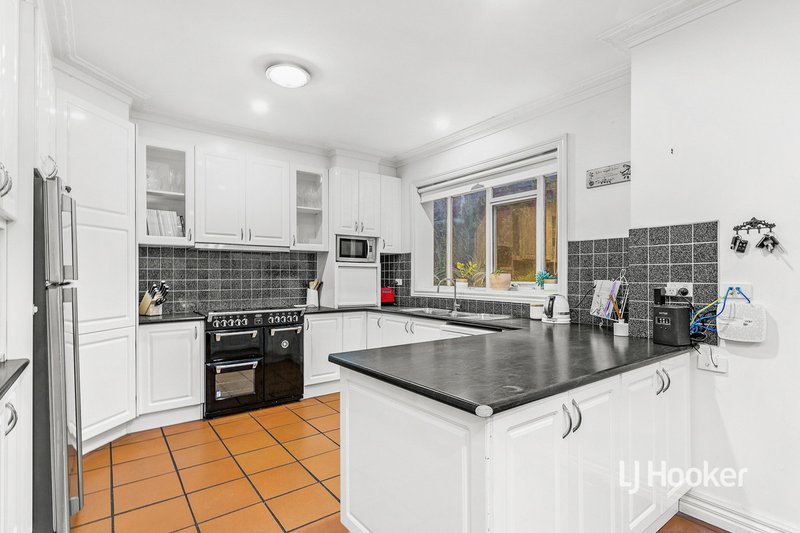Photo - 47 Truganina Avenue, Seabrook VIC 3028 - Image 5