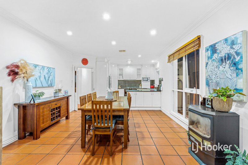 Photo - 47 Truganina Avenue, Seabrook VIC 3028 - Image 11