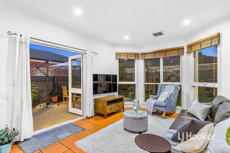 Photo - 47 Truganina Avenue, Seabrook VIC 3028 - Image 12