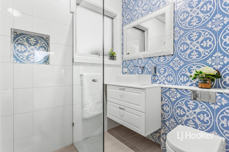 Photo - 47 Truganina Avenue, Seabrook VIC 3028 - Image 15