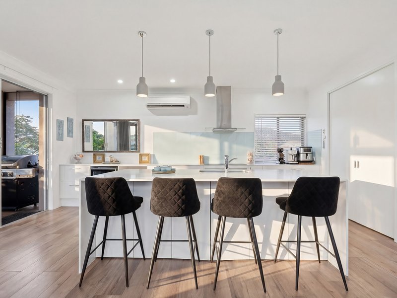 Photo - 47 Tullamarine Drive, Robina QLD 4226 - Image 7